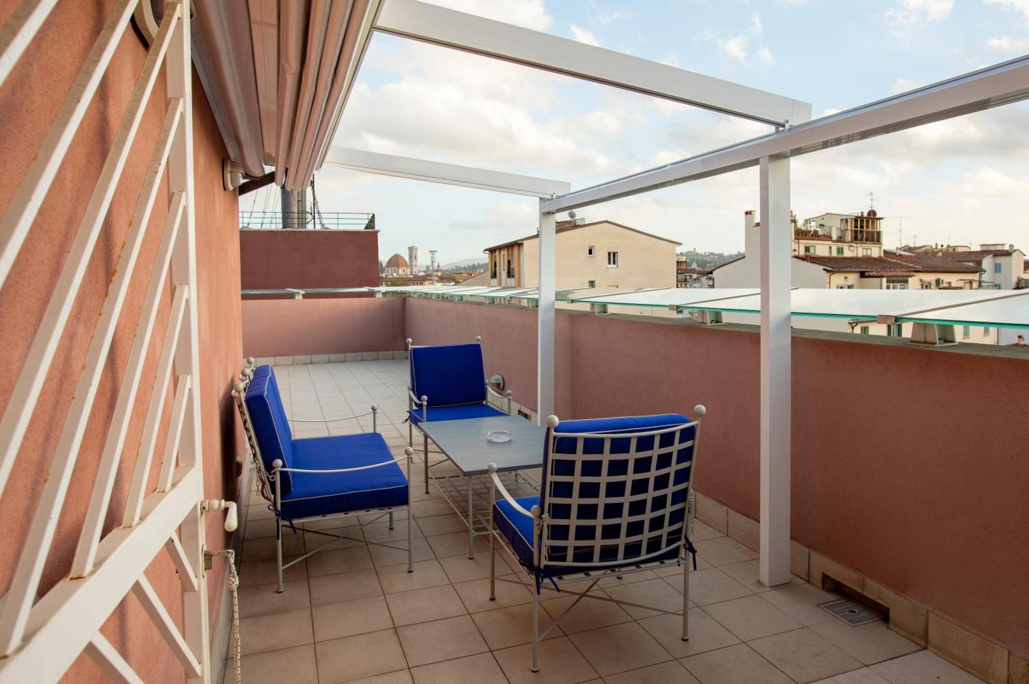 Appartamento Iris -Due Ampie Terrazze Vista Duomo Florenz Exterior foto